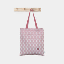 Load image into Gallery viewer, Seaside Shells Tote Bag
